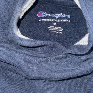 Champion Men’s Navy Crewneck Sweatshirt with Logo Accent